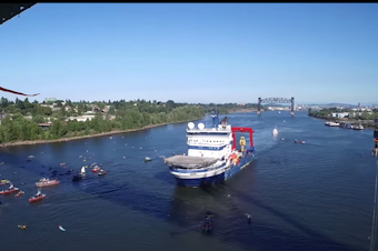 caption: View of the Shell icebreaker leaving Portland, Oregon.