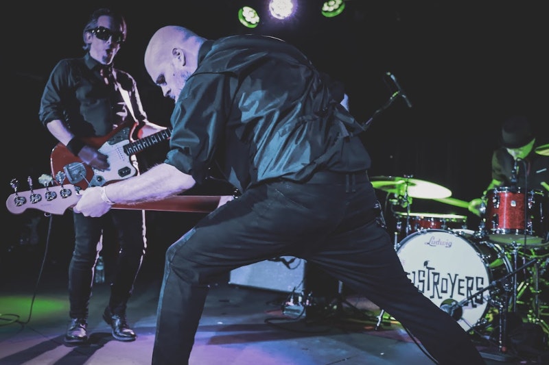 KUOW Surf X Surfwest Riding The Northwest s Surf Rock Wave kuow-surf-x-surfwest-riding-the-northwest-s-surf-rock-wave