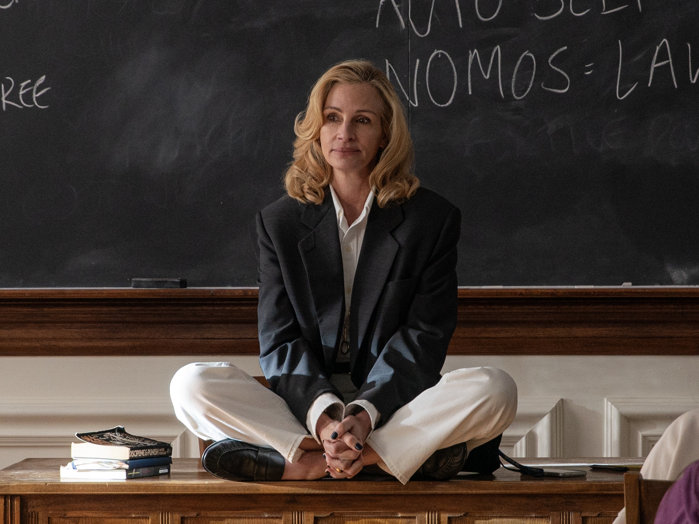 caption: Julia Roberts stars as Alma in <em>After the Hunt.</em>