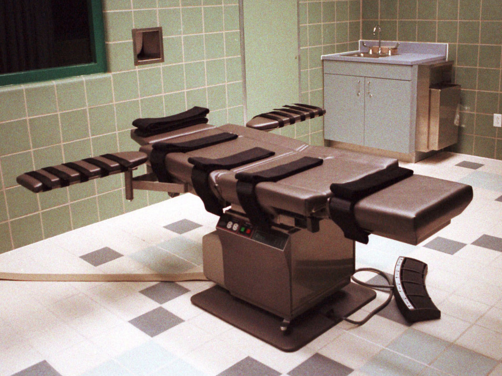 caption: Daniel Lee's last words from the death chamber in Terre Haute, Ind., were, "You're killing an innocent man."