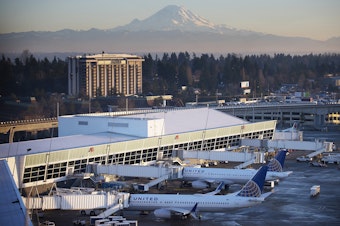 caption: Seattle-Tacoma International Airport and Mt. Rainier 