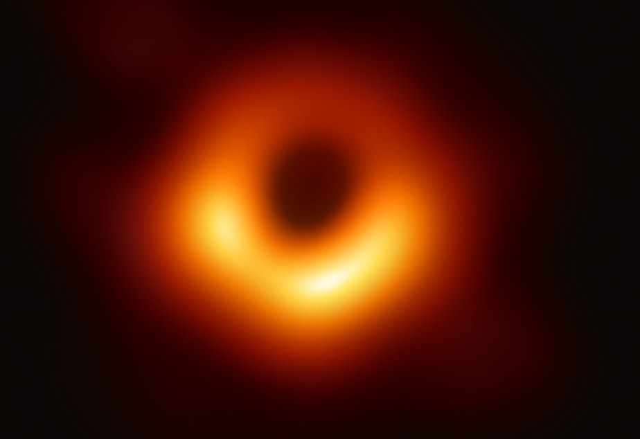 Kuow Watch Earth Gets Its First Look At A Black Hole