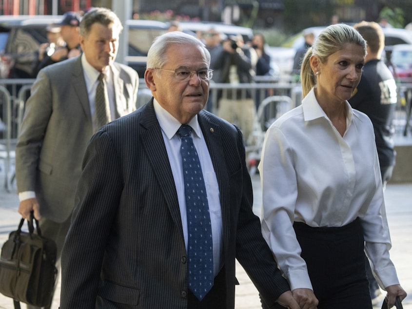 caption: Democratic Sen. Bob Menendez of New Jersey and his wife Nadine Menendez arrive to the federal courthouse in New York on Wednesday.