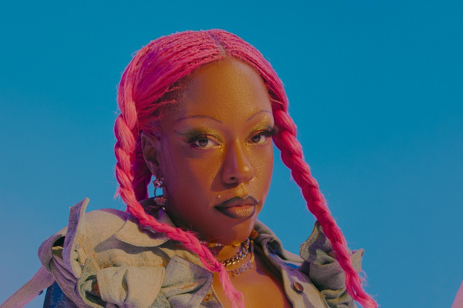 caption: Sudan Archives