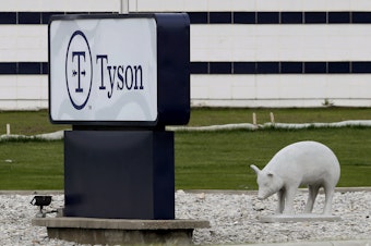 caption: A plant in Waterloo, Iowa, is one of several Tyson Foods facilities that experienced severe outbreaks of the coronavirus among workers last year.