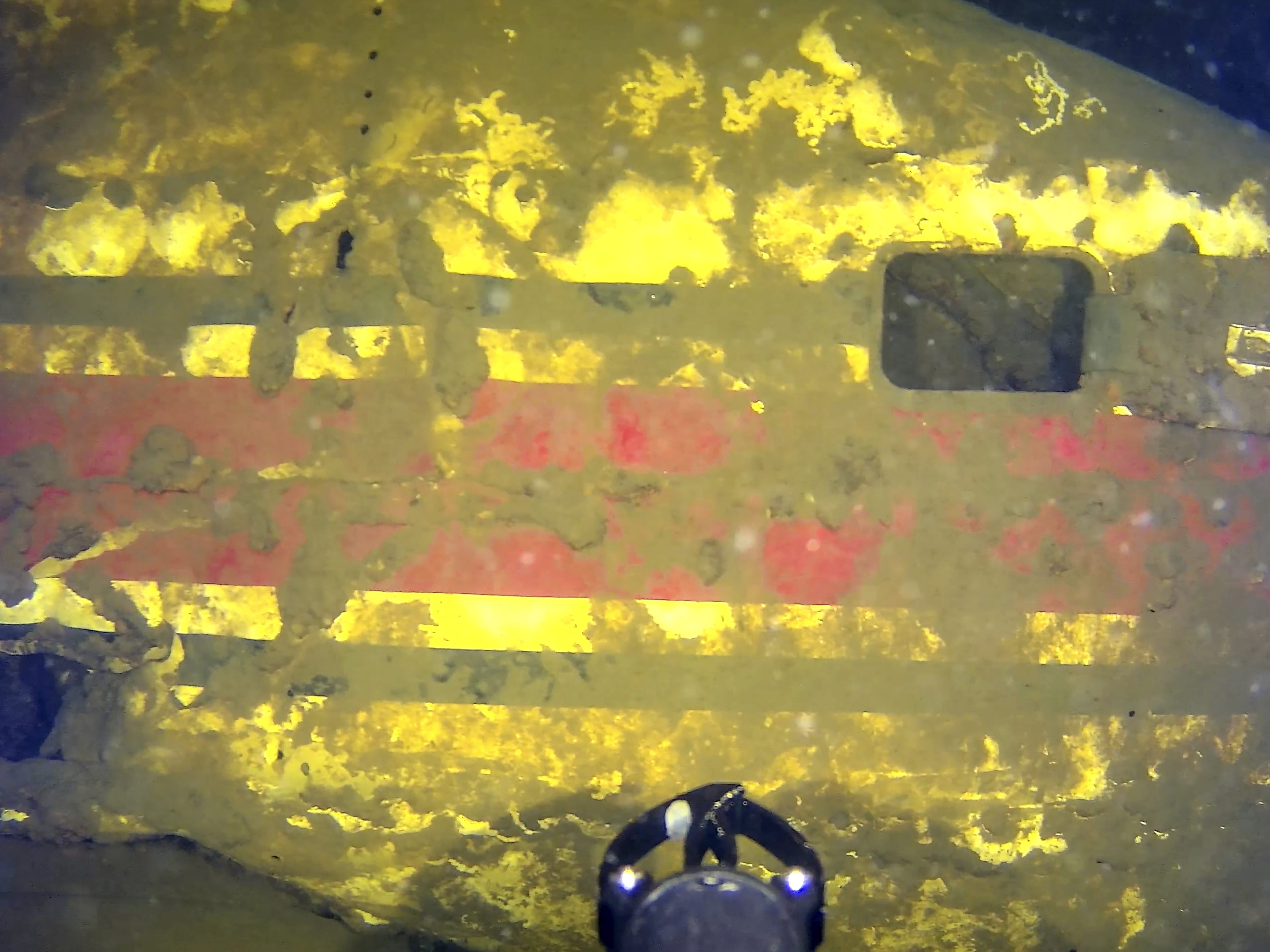 caption: In this May 2024 image provided by Garry Kozak, remains of what experts believe to be is a 10-seat Jet Commander aircraft that disappeared in 1971 rest on the floor of Lake Champlain off Juniper Island, Vt.