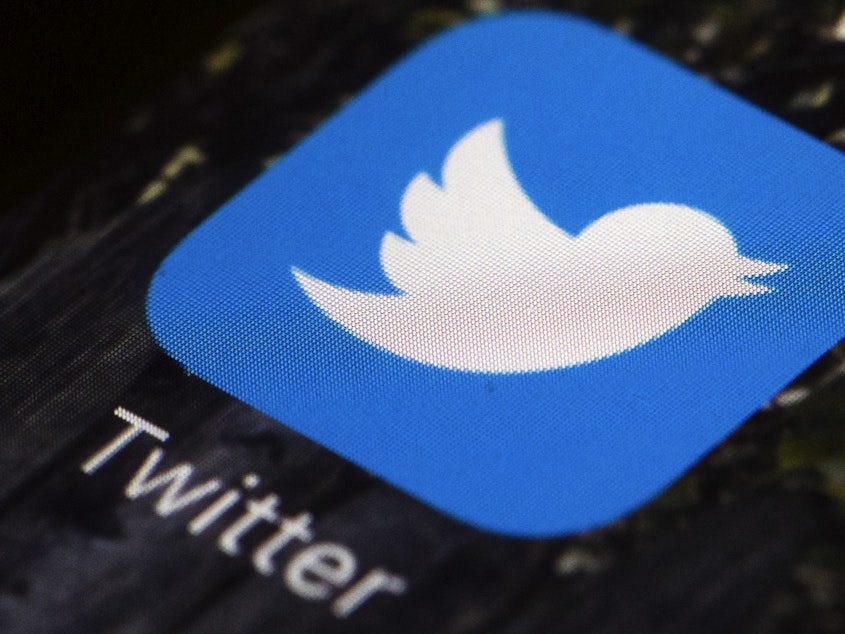 caption: Federal regulators on Wednesday announced a settlement with Twitter over the use of user privacy.