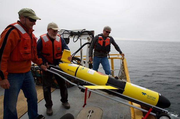caption: <p>Scientists prepare to launch the Slocum Glider. It'll fly through the ocean for weeks by itself, collecting data on everything from dissolved oxygen to salinity.</p>