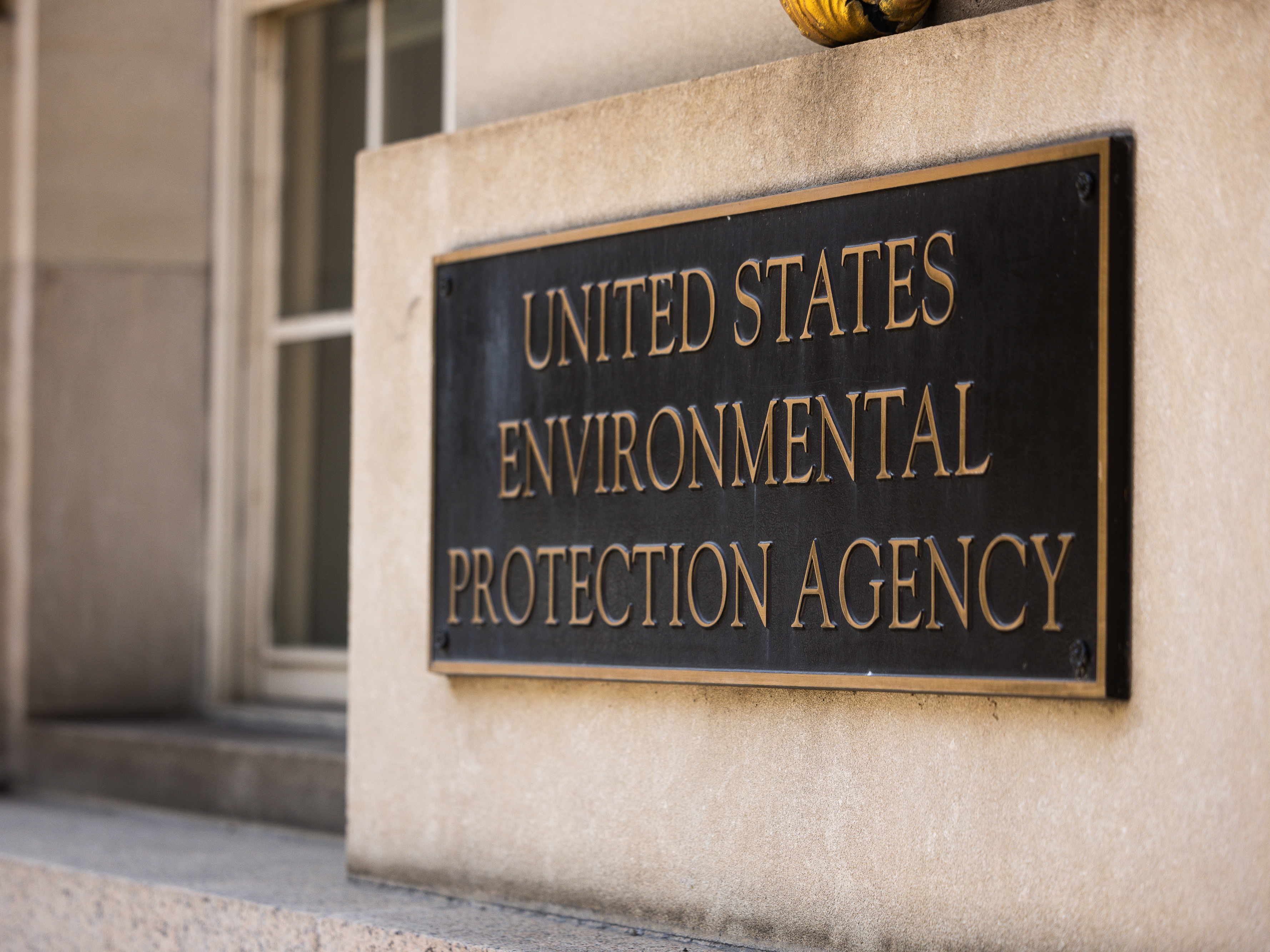 caption: Duke Energy's Marshall Steam Station coal power plant operates near Mooresville, N.C.