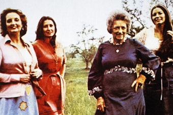 caption: Maybelle Carter (second from right) in 1974 with her daughters (from left) Helen, Anita and June.