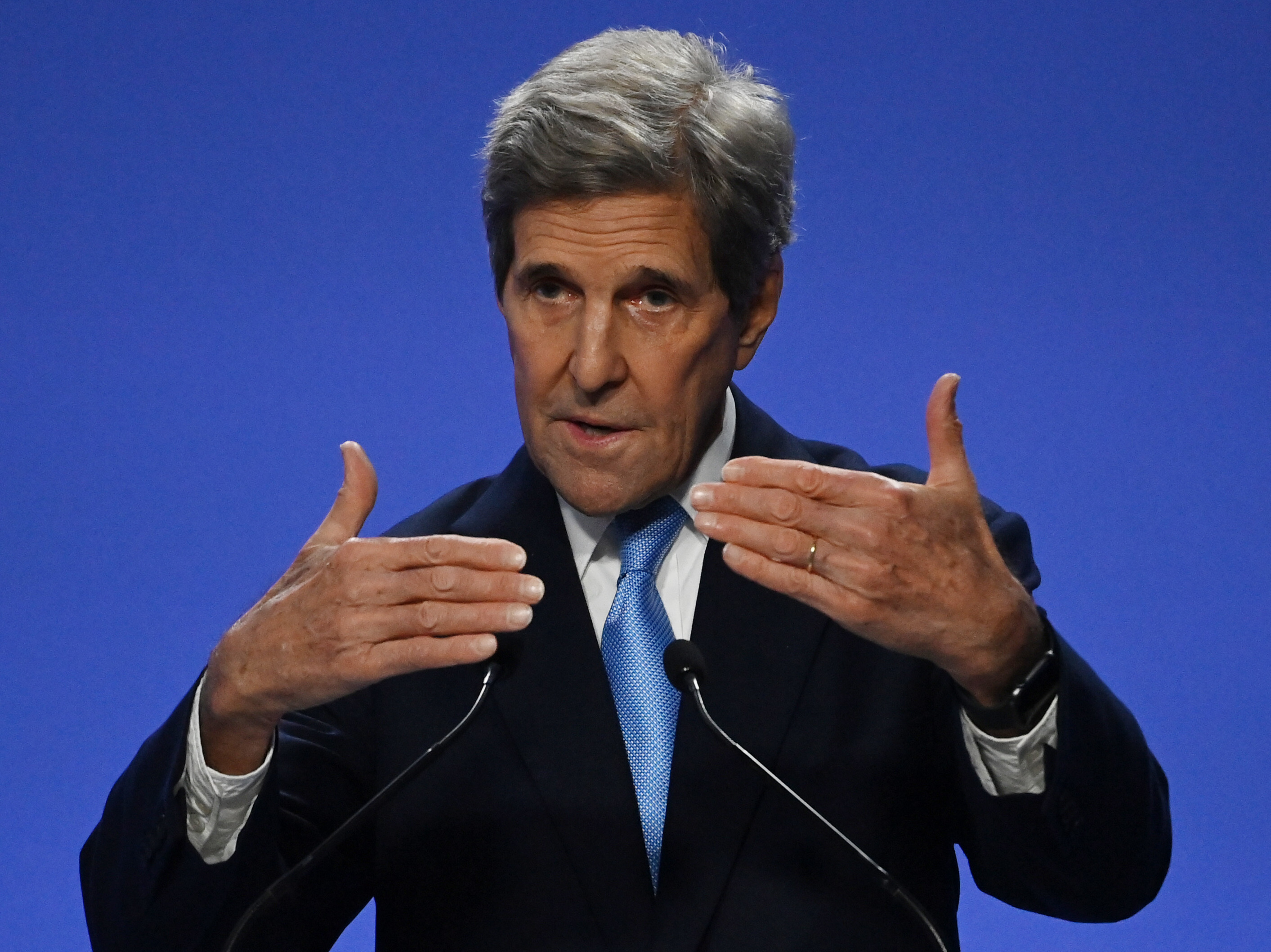 caption: US special climate envoy, John Kerry, speaks during a joint China and US statement on a declaration enhancing climate action at the COP26 summit.