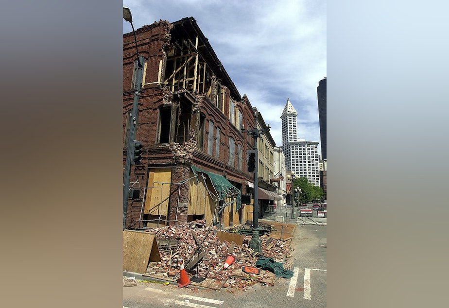 caption: The Cadillac Hotel in Seattle suffered severe damage in the 2001 Nisqually Earthquake. 