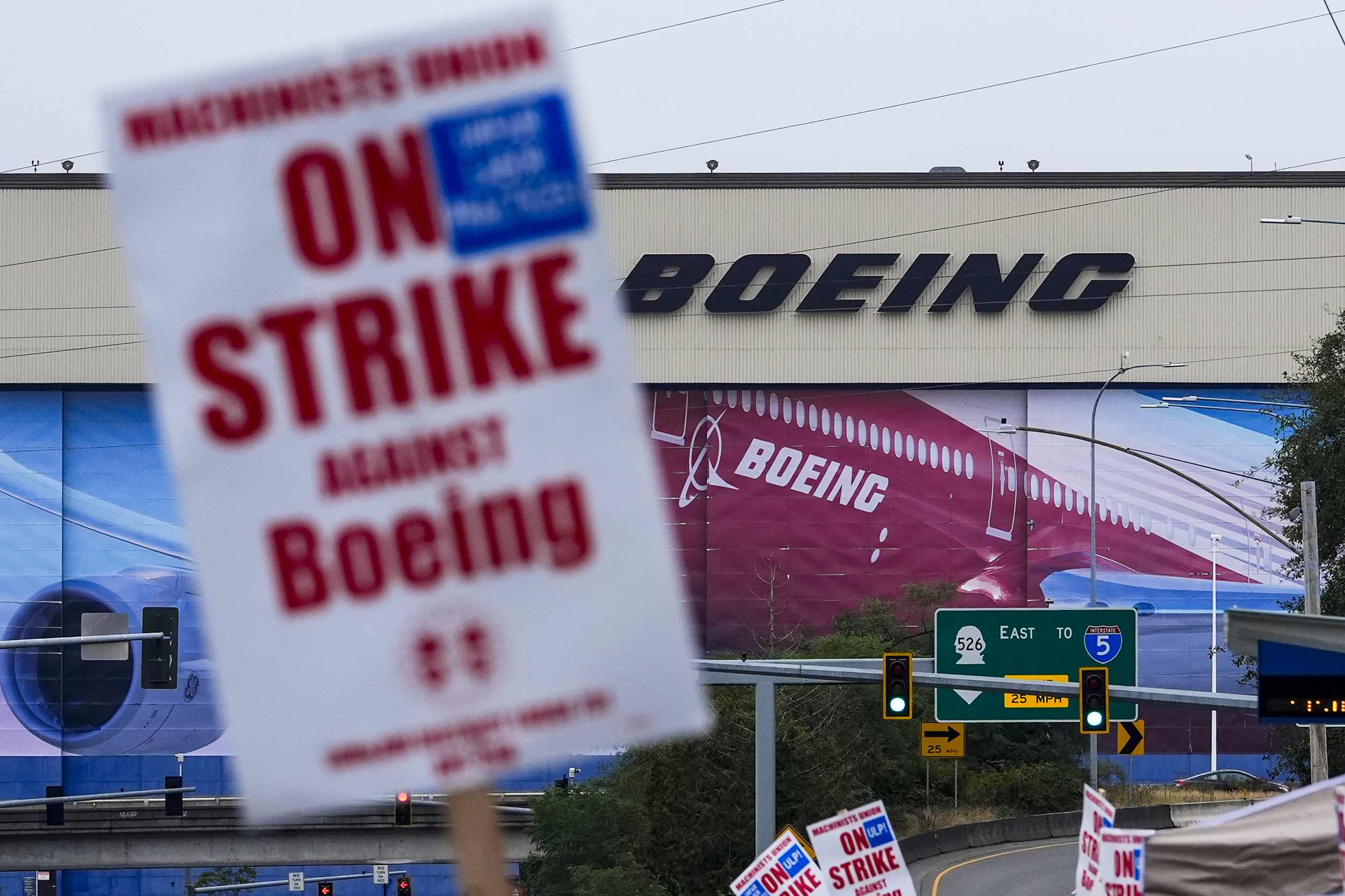 KUOW Boeing presents 'best and final' contract offer to machinist union