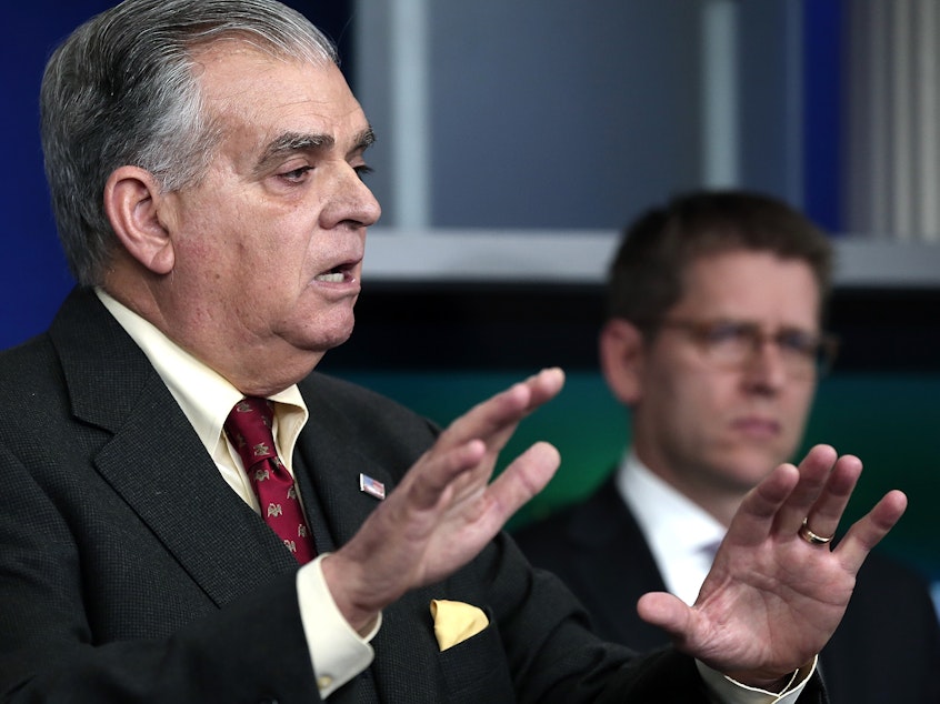 caption: Former U.S. Secretary of Transportation Ray LaHood admitted to federal prosecutors that he accepted a loan from a foreign billionaire and failed to disclose the check on government forms.