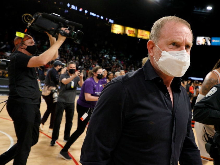 caption: Phoenix Suns owner Robert Sarver is facing increasing pressure to leave the NBA franchise following a league investigation that found many instances of inappropriate workplace behavior.