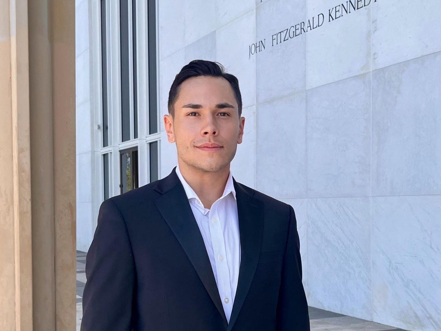 Stephen Nakagawa Headshot.jpg