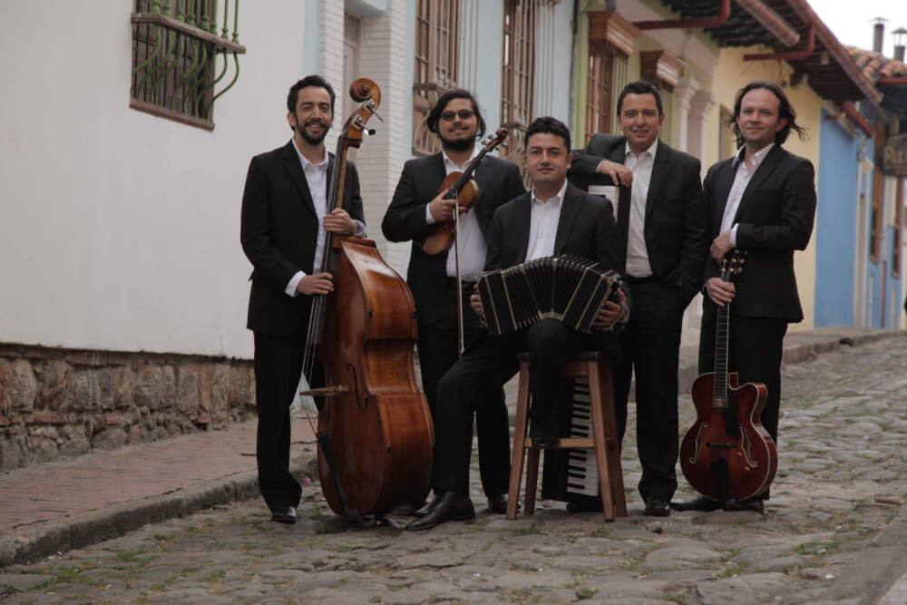 caption: The Giovannni Parra Quintet, performing at the Palacio de la Proclamación, during the Cartagena Festival de Música. (Courtesy of Giovanni Parra)