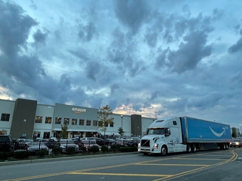caption: Workers at Amazon's warehouse on Staten Island are expected to vote on whether to unionize in the coming months.