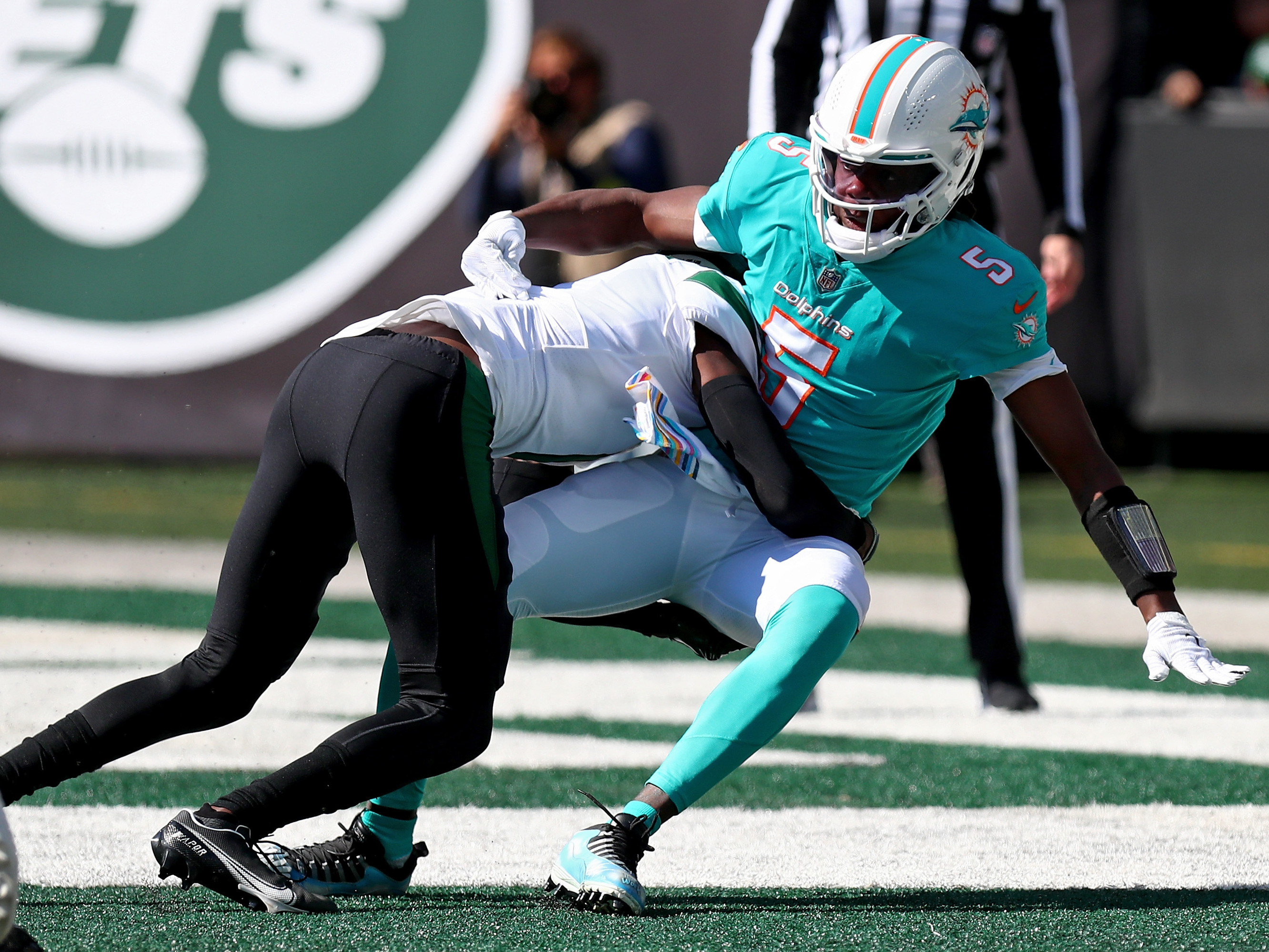 caption: On Sunday, Miami Dolphins backup quarterback Teddy Bridgewater became the first player to be pulled from a game under the NFL's revised concussion policy.