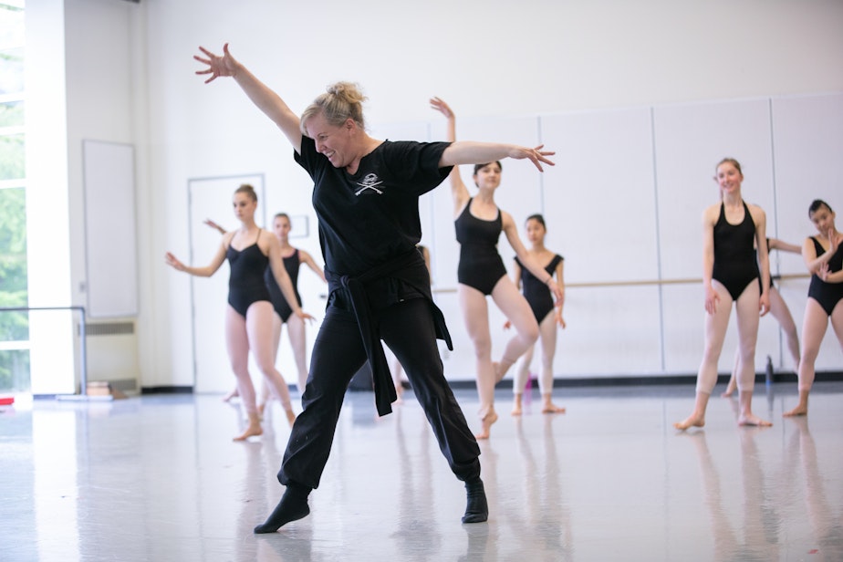 caption: Eva Stone leads a professional division class at Pacific Northwest Ballet School.