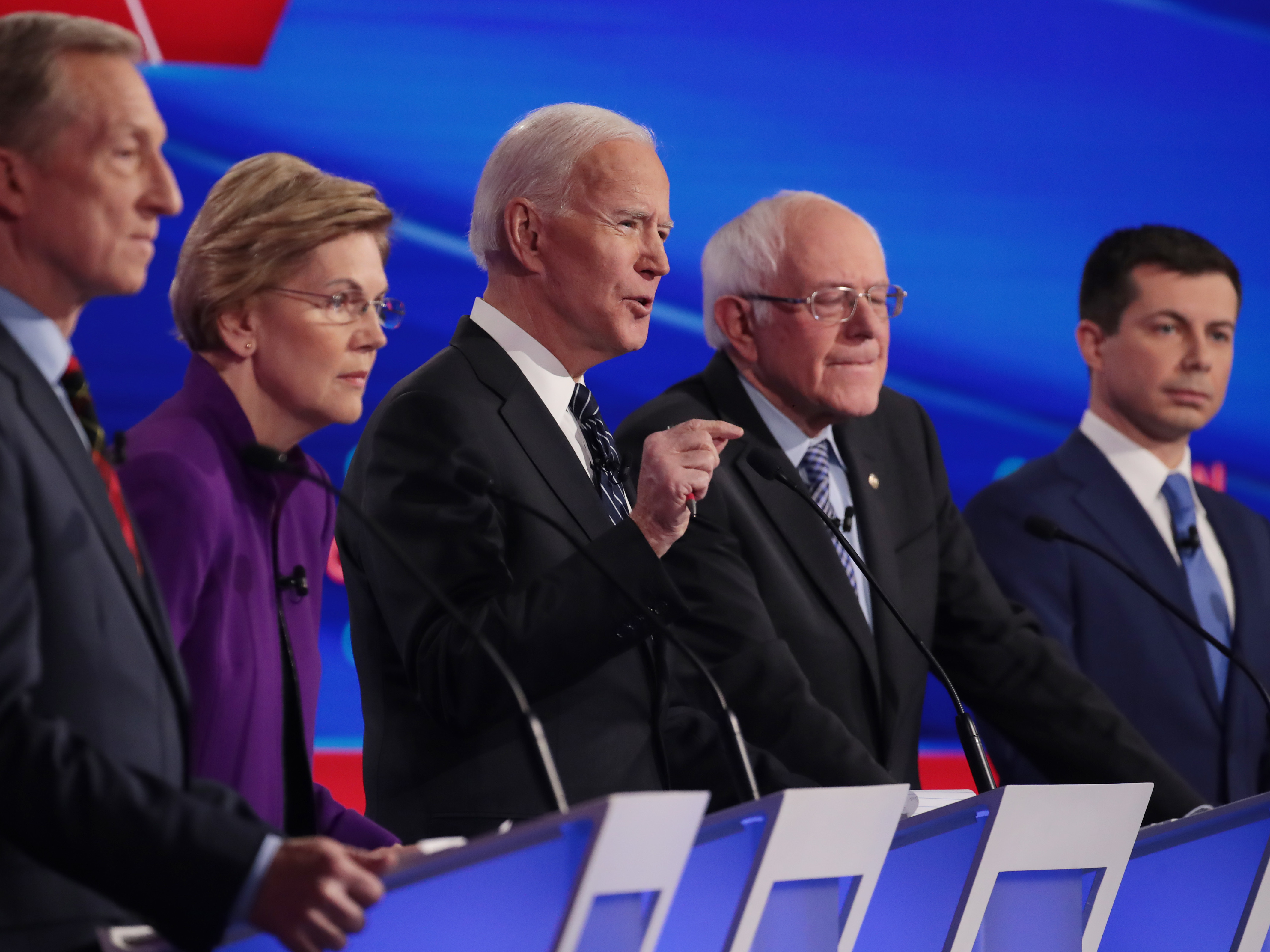 caption: Security experts are urging U.S. political candidates to focus more on cybersecurity to avoid embarrassing or damaging hacks.