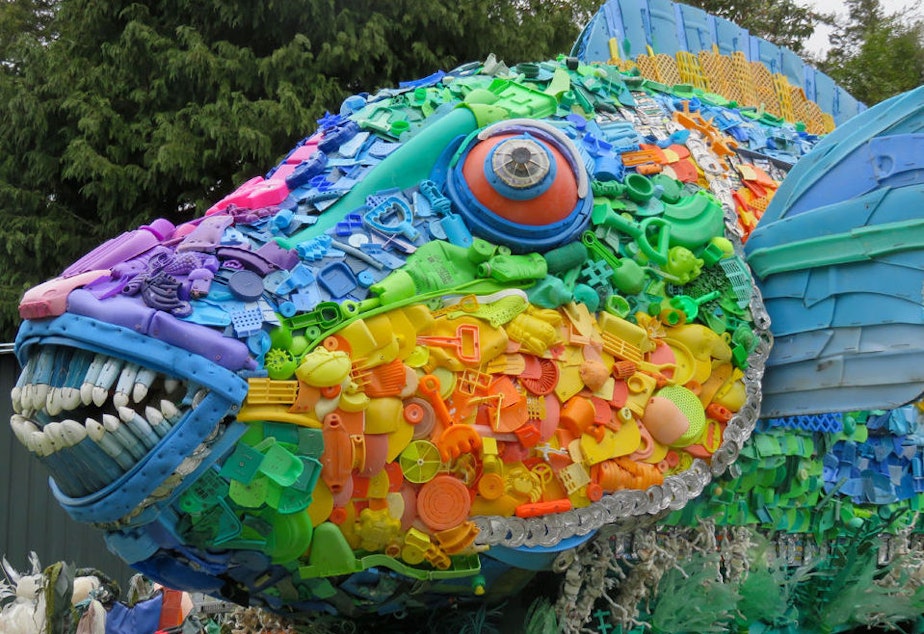 caption: A trash sculpture honoring sea life, designed by Oregon-based artist Angela Haseltine Pozzi.