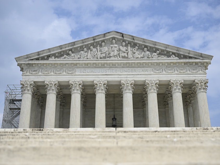 caption: Alabama is asking the Supreme Court to postpone the creation of a new congressional map while it pursues further appeal.