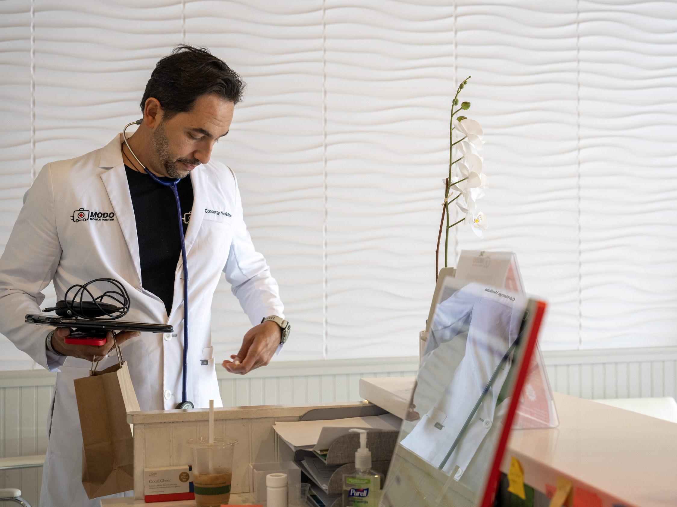 caption: Dr. Reza Danesh, the MODO Mobile Doctor, has been treating patients affected by the wildfires on Maui.