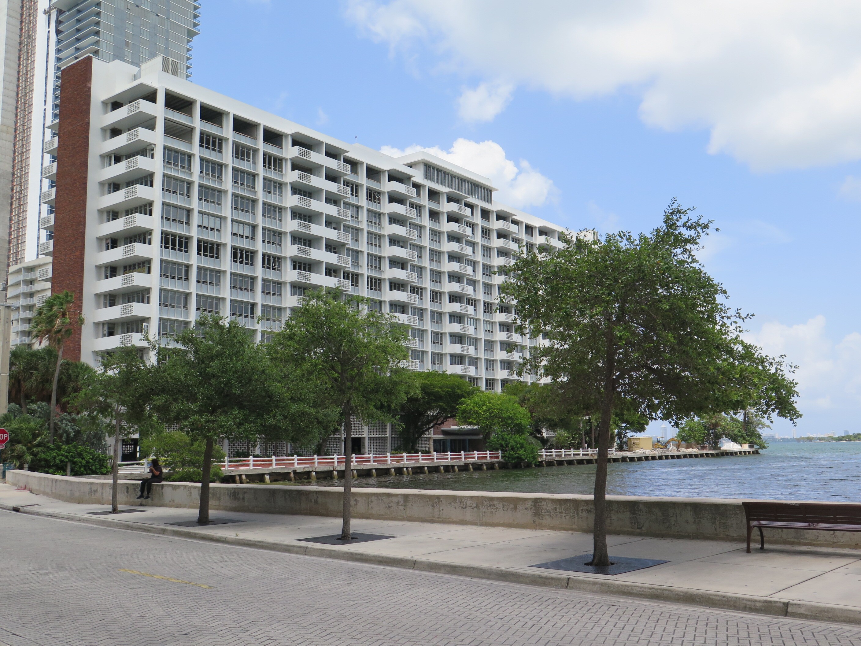 caption: A Florida court has blocked a developer from demolishing and replacing Miami's Biscayne 21 condominium.