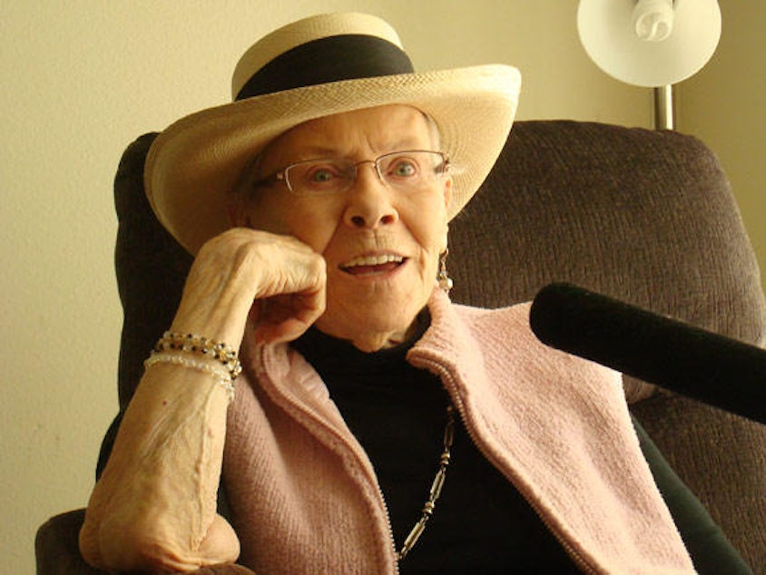 caption: Jini Dellaccio talking with Marcie Sillman in June 2009 for a special series on local artists.