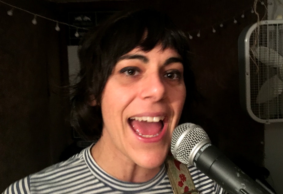 caption: Wimps singer/ guitarist Rachel Ratner
