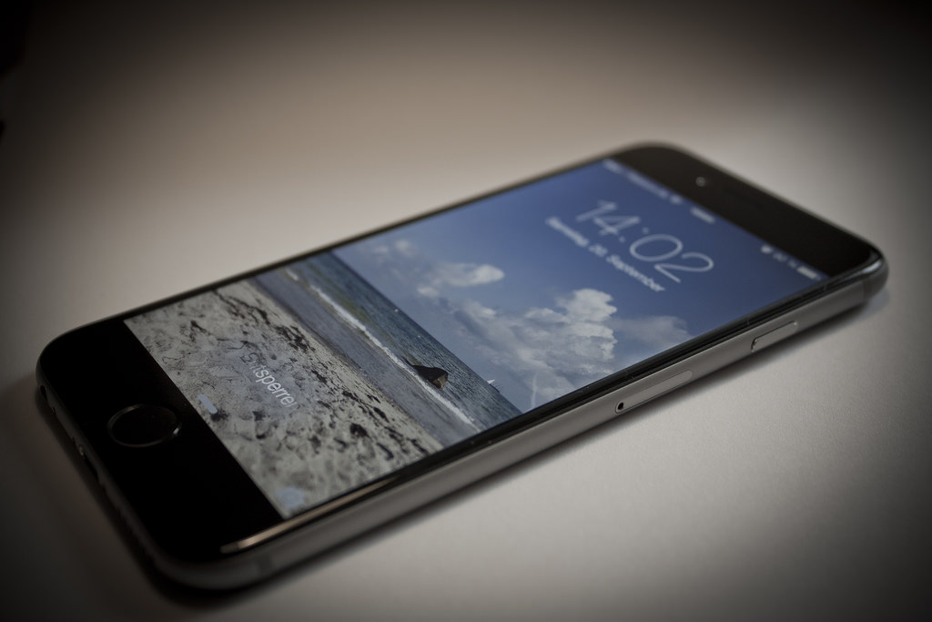 caption: Apple the iPhone 6 last week.