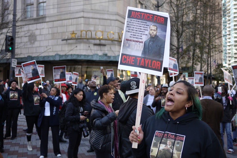 caption: Marchers on Thur. Feb 25 protested the killing of Che Taylor by the Seattle Police, shot on Feb. 22. 