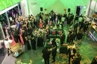 caption: Journalists and politicians mingled at an afterparty following the White House Correspondents Dinner on April 30. Based on COVID cases among attendees at the main event, SARS-CoV-2 was mingling as well.