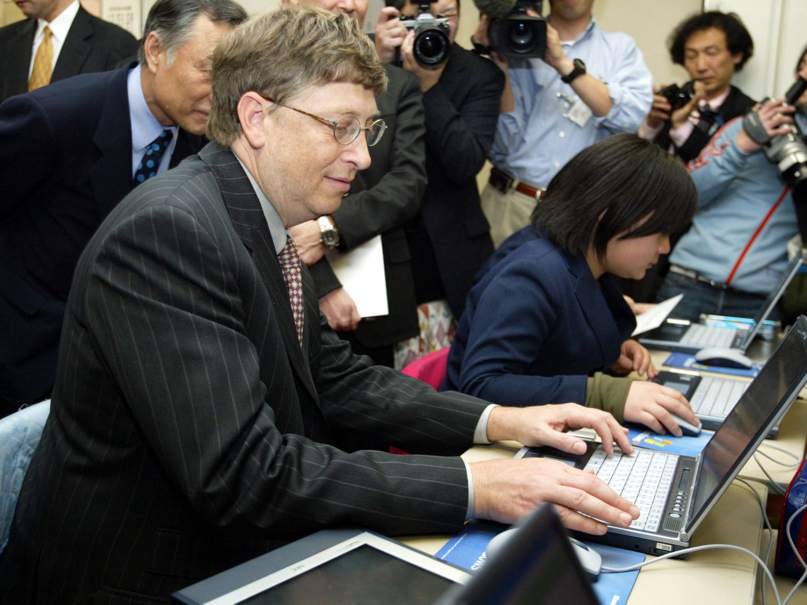 KUOW - Bill Gates reflects on his youth, beginnings of Microsoft, in new  memoir, image size:1400x1050