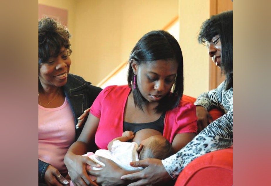 caption: The CDC's 2014 Breastfeeding Report Card ranks states based on support of mothers.