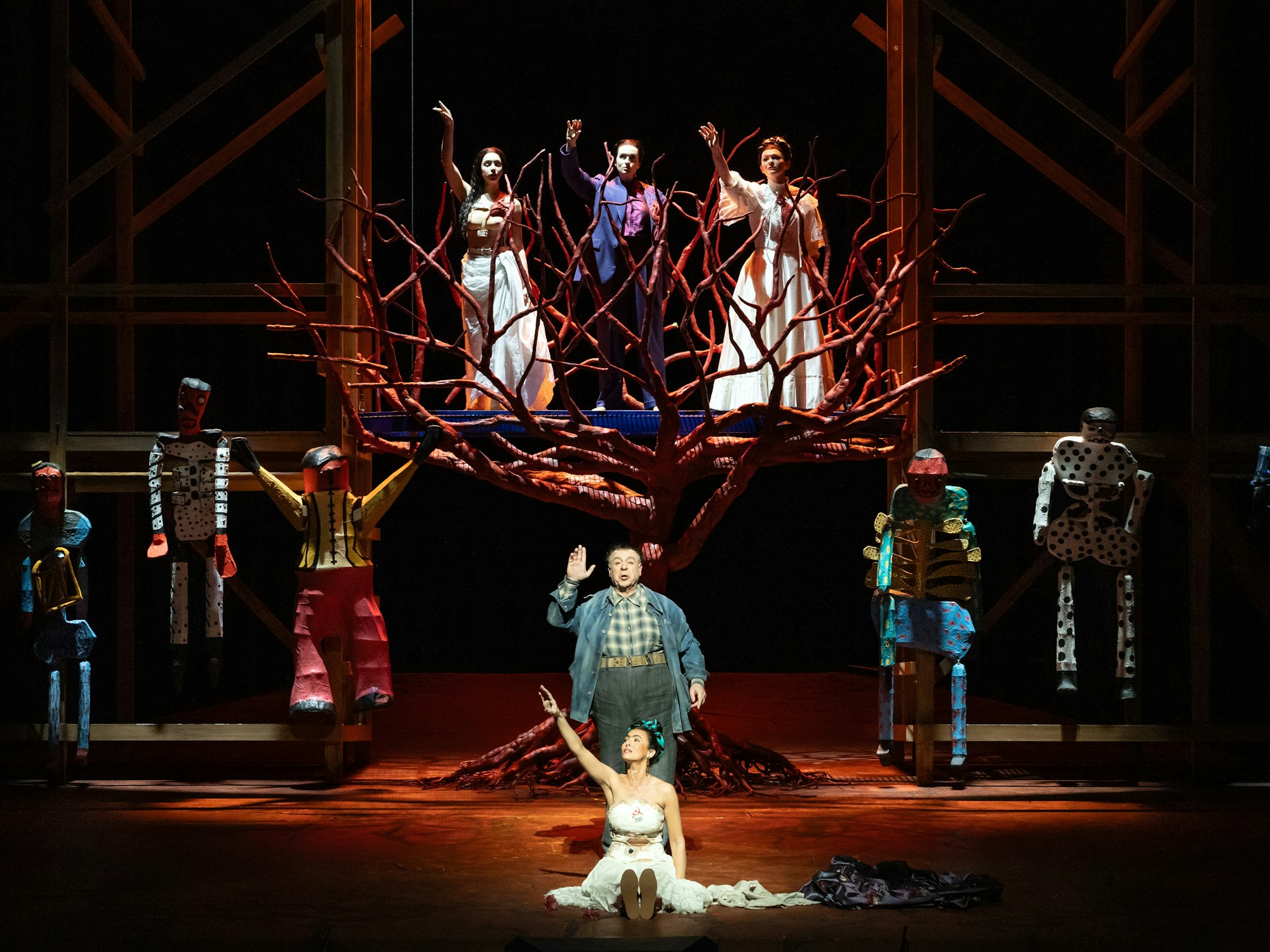 Frida Kahlo and Diego Rivera dream together again at Met Opera episode artwork