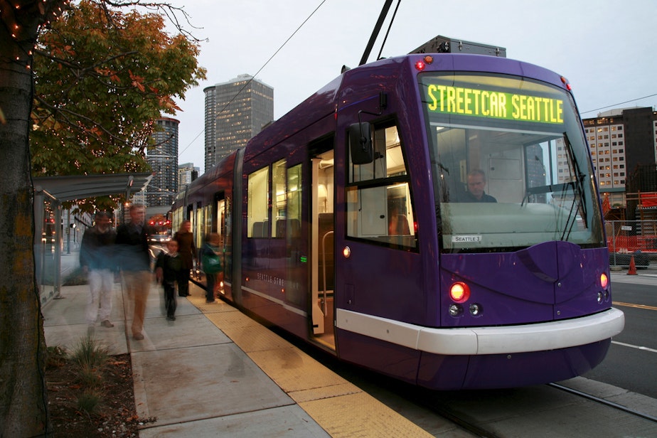 caption: Seattle streetcar.