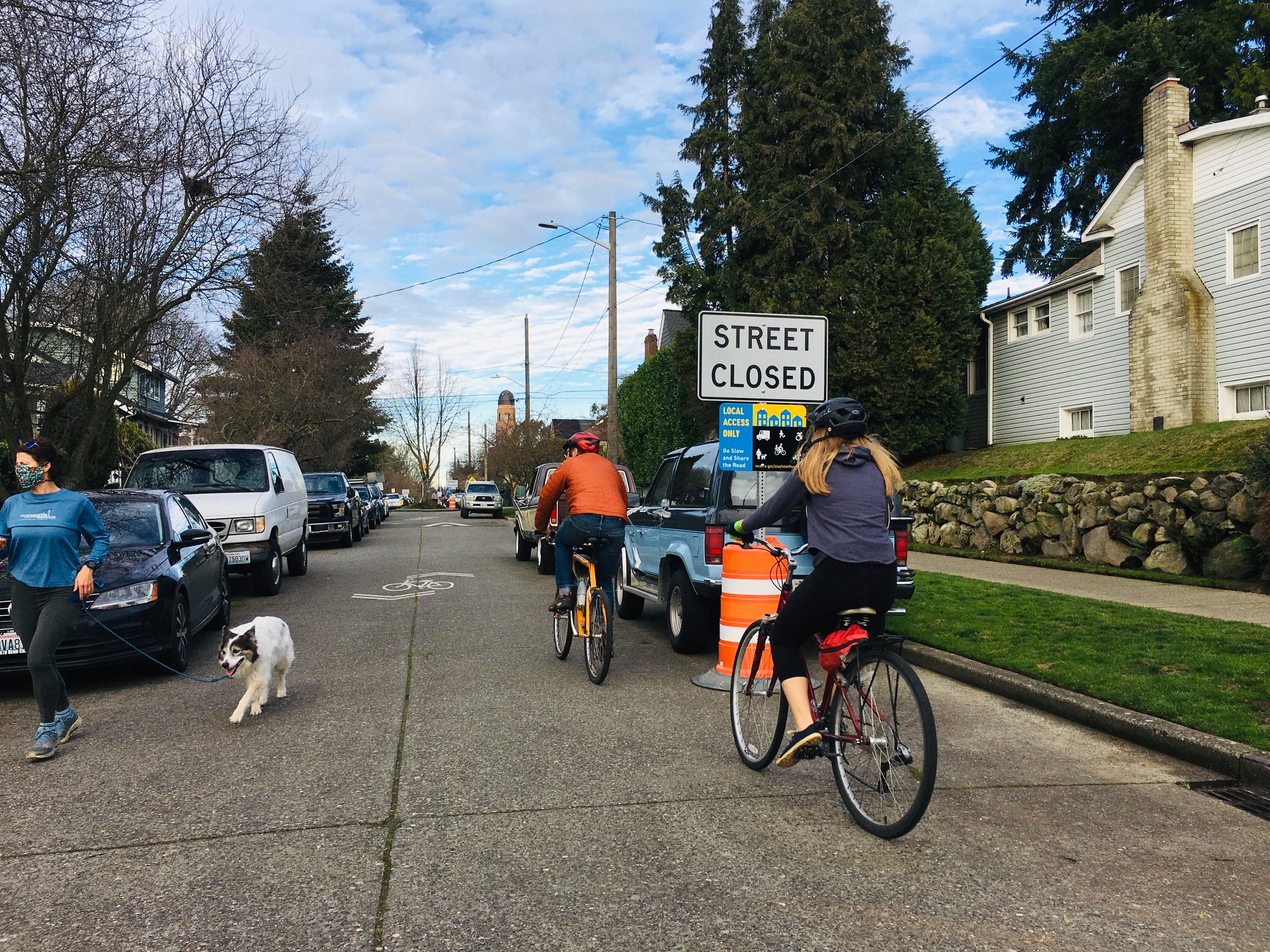 More notes on two-way vs one-way bike lanes on Beacon Hill – Seattle Bike  Blog