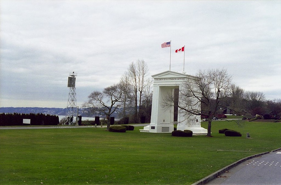 caption: The Peace Arch memorial monument in Blaine, Washington connects the U.S. and Canada as a port of entry. 