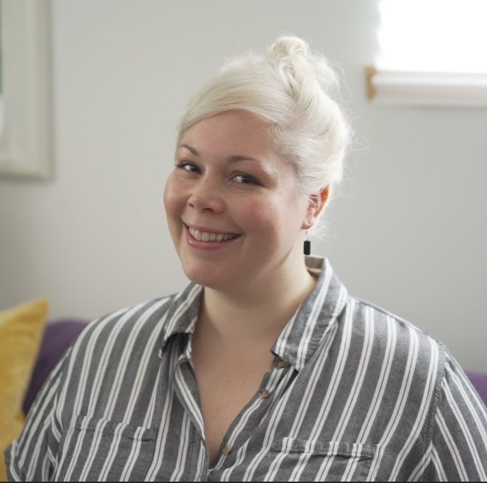 Amanda Winterhalter Headshot FINAL