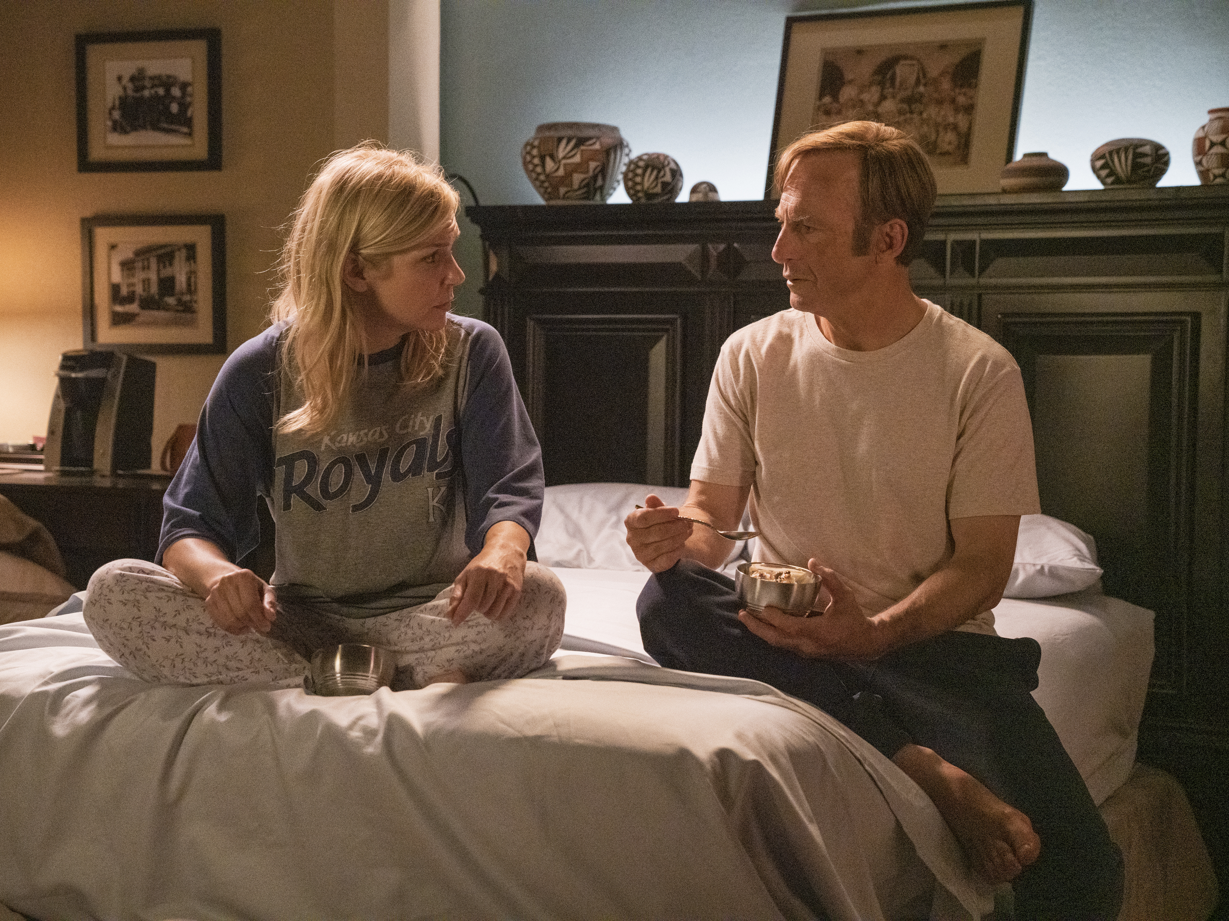 caption: Rhea Seehorn as Kim Wexler, Bob Odenkirk as Jimmy McGill in <em>Better Call Saul</em>, an Emmy snub but a Deggy winner.