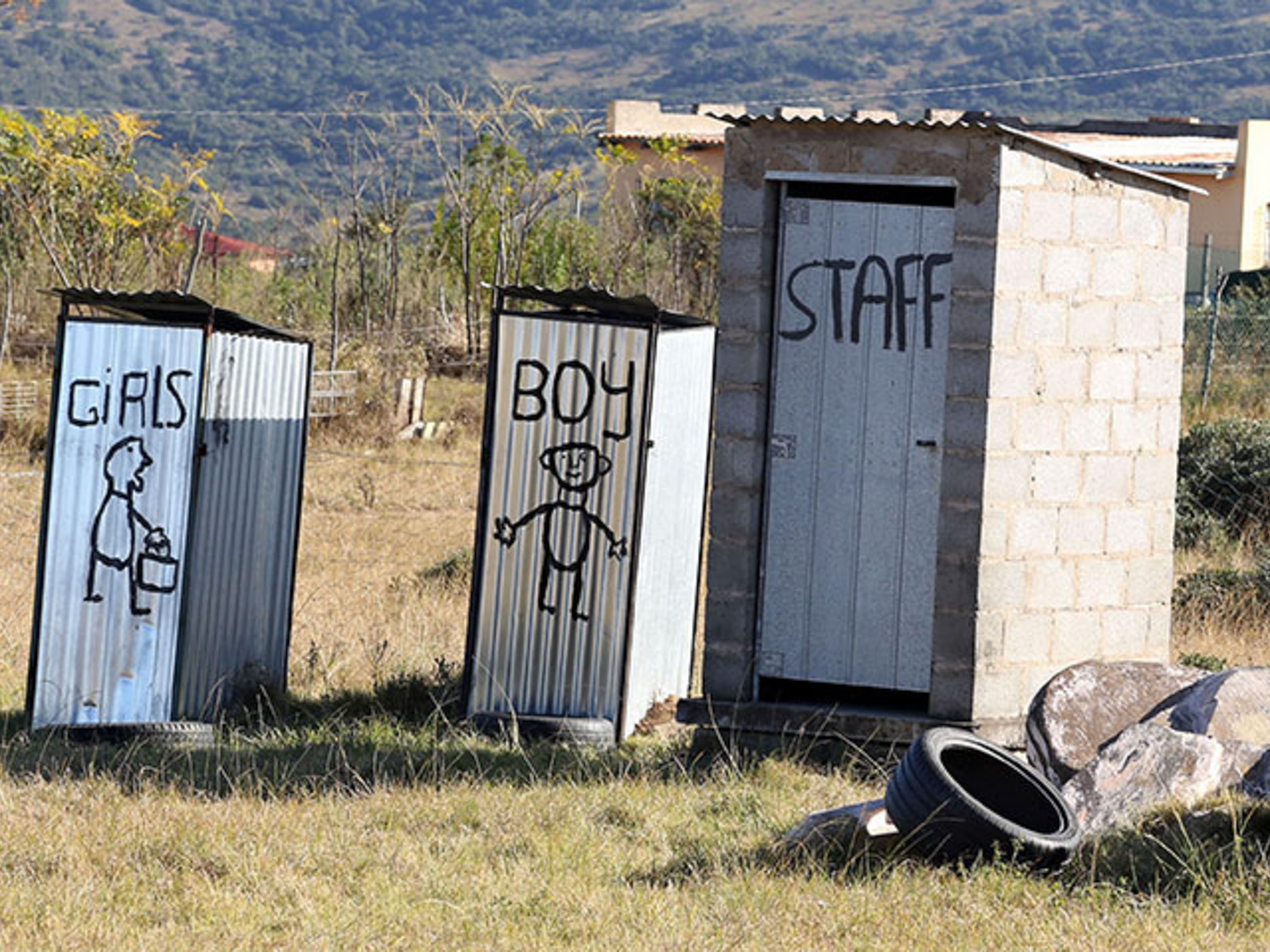 Go to the bathroom hi-res stock photography and images - Alamy, image size:1400x1050