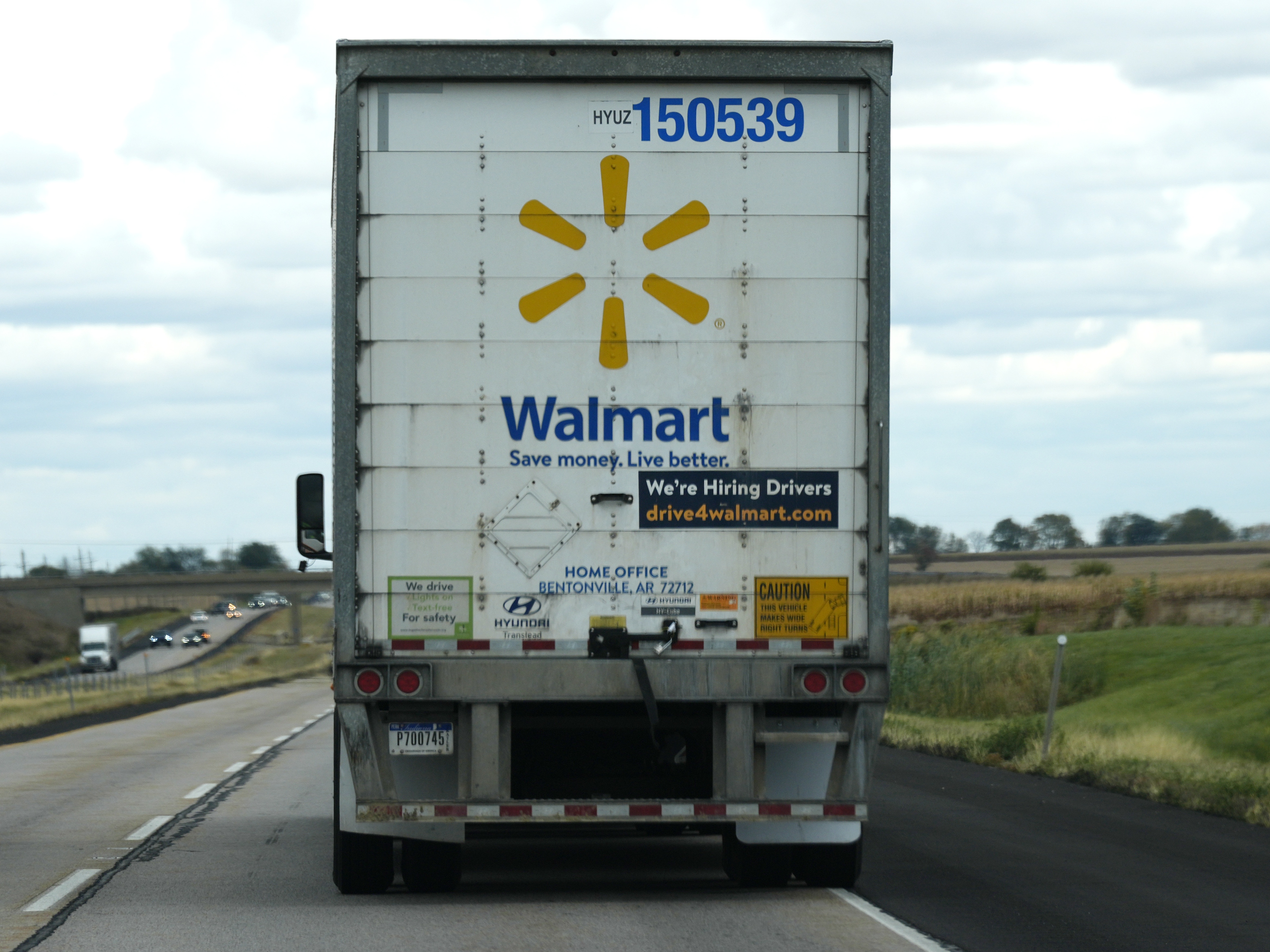 caption: Walmart delivery drivers were pushed to use illegally opened payments accounts, a federal lawsuit alleges.