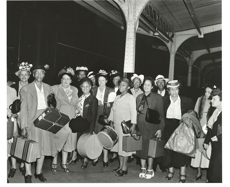 caption: Women bound for the National Association of Colored Women convention in 1948.