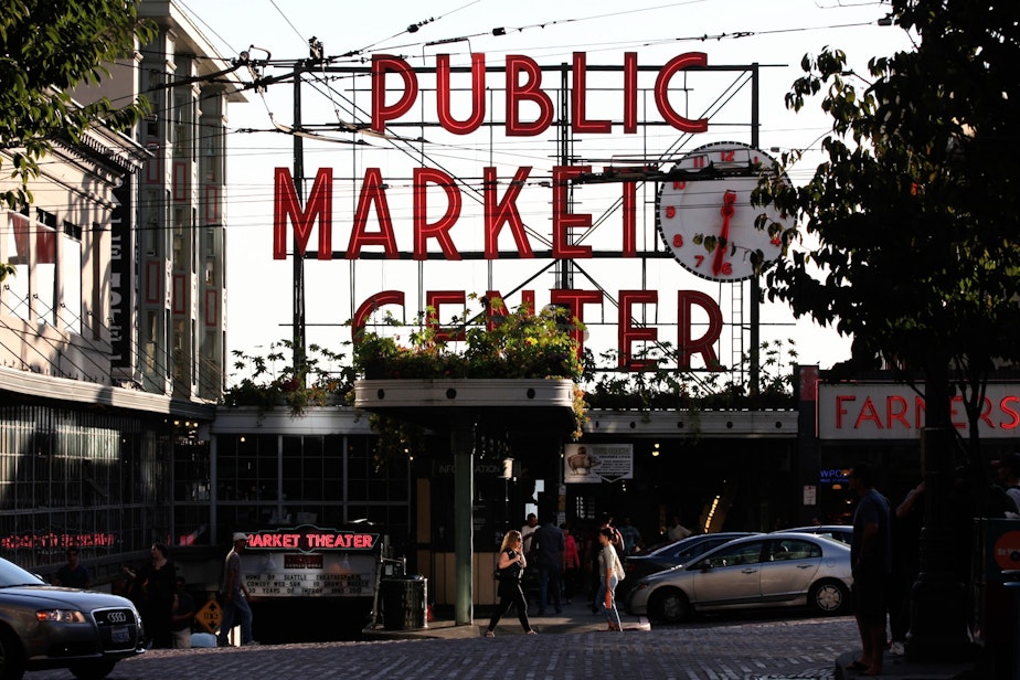 caption: Pike Place Market Entrance