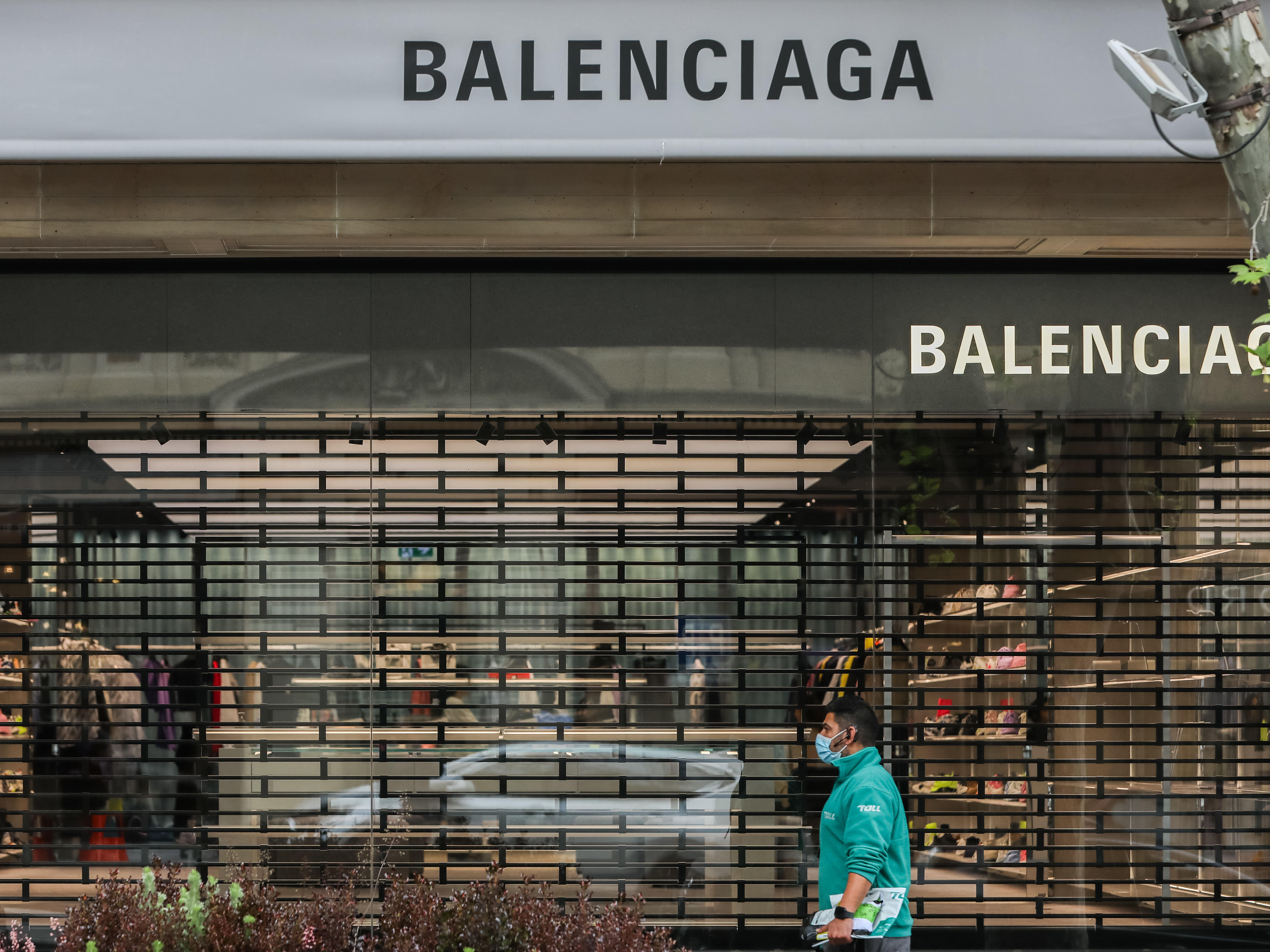 Balenciaga Apologises After Backlash Over Ad Campaign Controversy