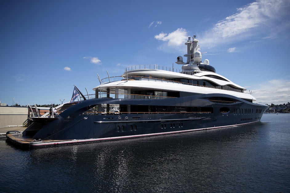 Mark Zuckerberg’s mega yacht docks in Seattle in the wake of Meta layoffs - KUOW