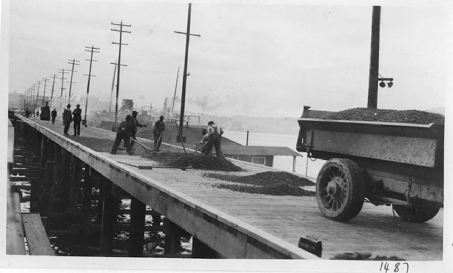caption: Paving the Fairview Avenue trestle, 1924
