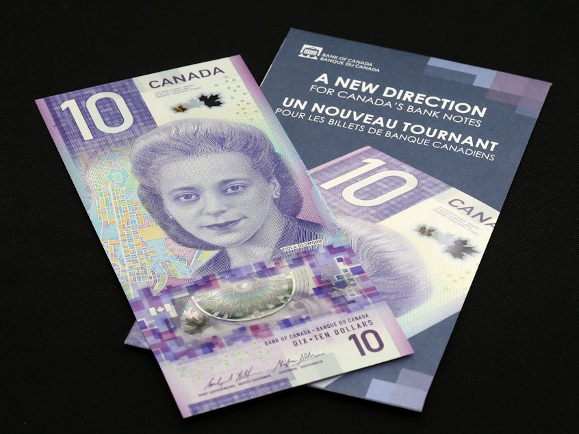 caption: Canada's new $10 banknote, featuring civil rights activist Viola Desmond, won "Bank Note of the Year" Award for 2018.